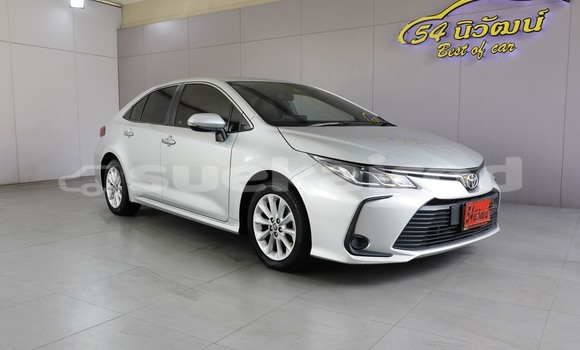 ซื้อ รถมือสอง Toyota Corolla Altis เงิน รถยนต์ ใน %{เมือง} ใน กรุงเทพมหานคร