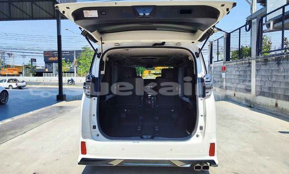 ซื้อ รถมือสอง Toyota Vellfire ขาว รถยนต์ ใน %{เมือง} ใน กรุงเทพมหานคร ซื้อ รถมือสอง Toyota Vellfire ขาว รถยนต์ ใน %{เมือง} ใน กรุงเทพมหานคร