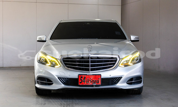 ซื้อ รถมือสอง Mercedes-Benz E-Classe เงิน รถยนต์ ใน %{เมือง} ใน กรุงเทพมหานคร ซื้อ รถมือสอง Mercedes-Benz E-Classe เงิน รถยนต์ ใน %{เมือง} ใน กรุงเทพมหานคร