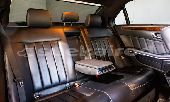 ซื้อ รถมือสอง Mercedes-Benz E-Classe เงิน รถยนต์ ใน %{เมือง} ใน กรุงเทพมหานคร ซื้อ รถมือสอง Mercedes-Benz E-Classe เงิน รถยนต์ ใน %{เมือง} ใน กรุงเทพมหานคร