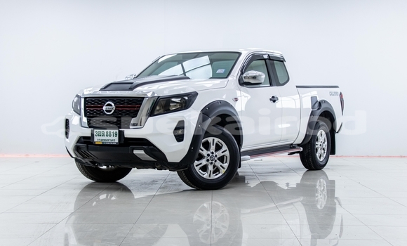 Buy Used Nissan Navara White Car in Bangkok in Bangkok Buy Used Nissan Navara White Car in Bangkok in Bangkok