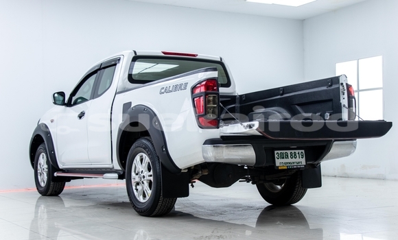 Buy Used Nissan Navara White Car in Bangkok in Bangkok Buy Used Nissan Navara White Car in Bangkok in Bangkok