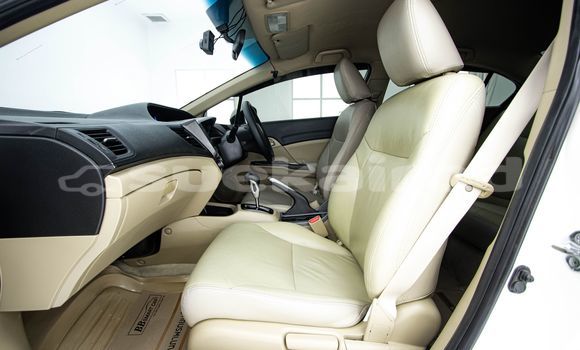 ซื้อ รถมือสอง Honda Civic ขาว รถยนต์ ใน %{เมือง} ใน กรุงเทพมหานคร ซื้อ รถมือสอง Honda Civic ขาว รถยนต์ ใน %{เมือง} ใน กรุงเทพมหานคร