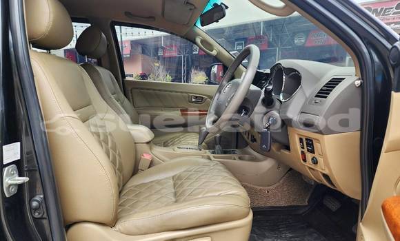 ซื้อ รถมือสอง Toyota Fortuner สีดำ รถยนต์ ใน %{เมือง} ใน กรุงเทพมหานคร ซื้อ รถมือสอง Toyota Fortuner สีดำ รถยนต์ ใน %{เมือง} ใน กรุงเทพมหานคร