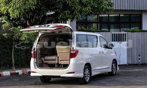 Buy Used Toyota Alphard White Car in Bangkok in Bangkok Buy Used Toyota Alphard White Car in Bangkok in Bangkok