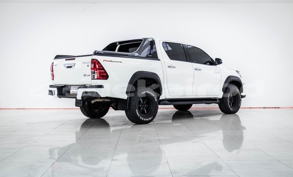 Buy Used Toyota Hiluxe Revo White Car in Bangkok in Bangkok Buy Used Toyota Hiluxe Revo White Car in Bangkok in Bangkok