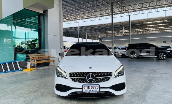 ซื้อ รถมือสอง Mercedes-Benz CLA-klasse AMG ขาว รถยนต์ ใน %{เมือง} ใน กรุงเทพมหานคร