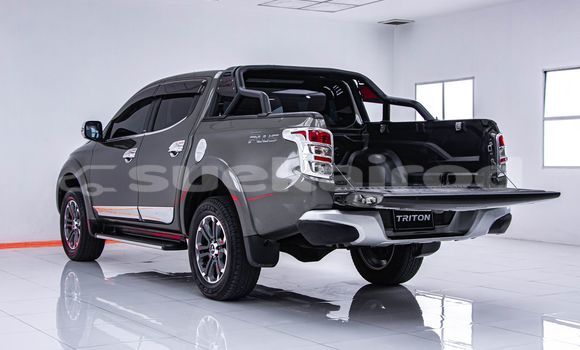 Buy Used Mitsubishi Triton Brown Car in Bangkok in Bangkok Buy Used Mitsubishi Triton Brown Car in Bangkok in Bangkok