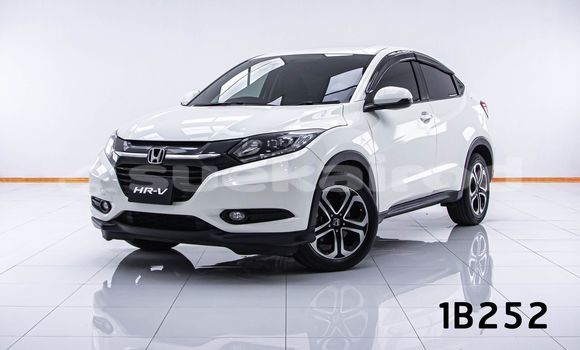 Buy Used Honda HR-V White Car in Bangkok in Bangkok Buy Used Honda HR-V White Car in Bangkok in Bangkok