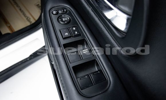 Buy Used Honda HR-V White Car in Bangkok in Bangkok Buy Used Honda HR-V White Car in Bangkok in Bangkok