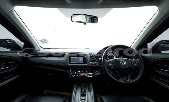 Buy Used Honda HR-V White Car in Bangkok in Bangkok Buy Used Honda HR-V White Car in Bangkok in Bangkok