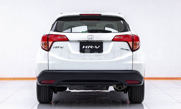 Buy Used Honda HR-V White Car in Bangkok in Bangkok Buy Used Honda HR-V White Car in Bangkok in Bangkok