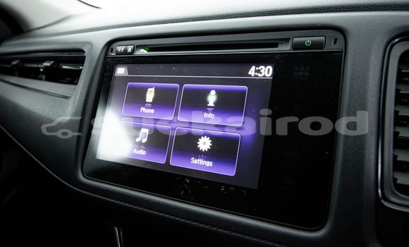 Buy Used Honda HR-V White Car in Bangkok in Bangkok Buy Used Honda HR-V White Car in Bangkok in Bangkok