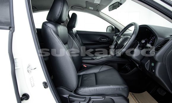 Buy Used Honda HR-V White Car in Bangkok in Bangkok Buy Used Honda HR-V White Car in Bangkok in Bangkok