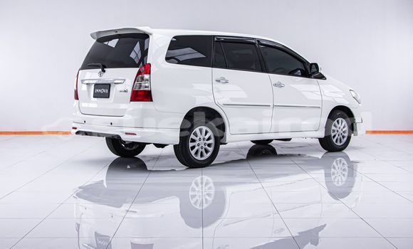 Buy Used Toyota Innova White Car in Bangkok in Bangkok Buy Used Toyota Innova White Car in Bangkok in Bangkok
