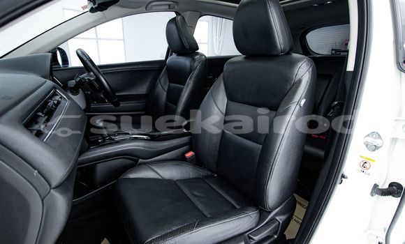 Buy Used Honda HR-V White Car in Bangkok in Bangkok Buy Used Honda HR-V White Car in Bangkok in Bangkok