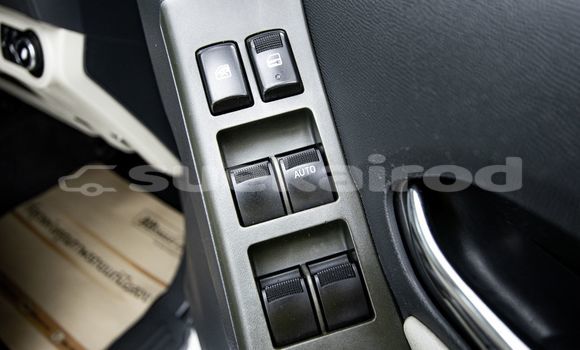 Buy Used Chevrolet Colorado White Car in Bangkok in Bangkok Buy Used Chevrolet Colorado White Car in Bangkok in Bangkok