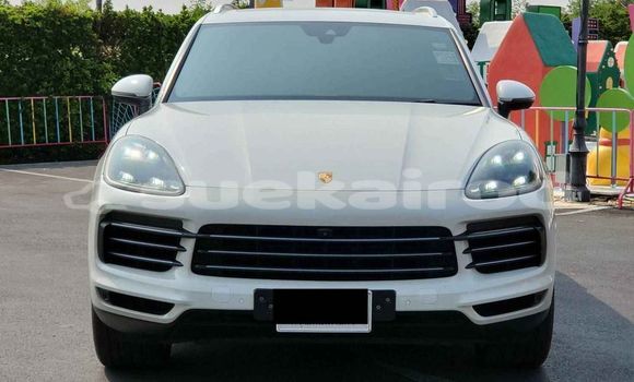 ซื้อ รถมือสอง Porsche Cayenne ขาว รถยนต์ ใน %{เมือง} ใน กรุงเทพมหานคร
