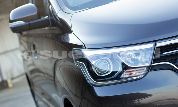 Buy Used Hyundai H1 Brown Car in Bangkok in Bangkok Buy Used Hyundai H1 Brown Car in Bangkok in Bangkok