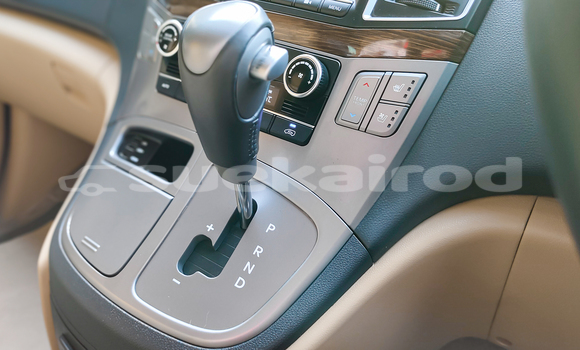 Buy Used Hyundai H1 Brown Car in Bangkok in Bangkok Buy Used Hyundai H1 Brown Car in Bangkok in Bangkok