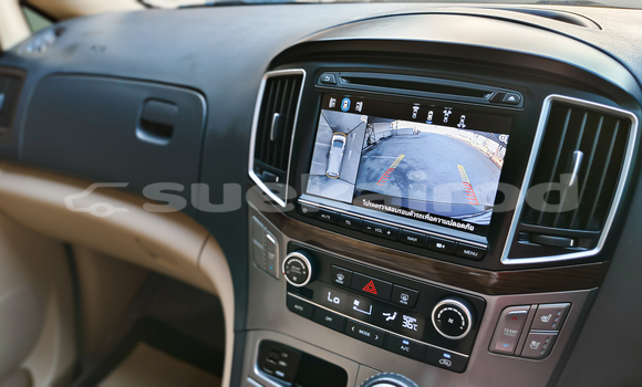 Buy Used Hyundai H1 Brown Car in Bangkok in Bangkok Buy Used Hyundai H1 Brown Car in Bangkok in Bangkok