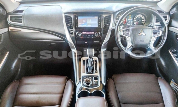 ซื้อ รถมือสอง Mitsubishi Pajero Sport สีดำ รถยนต์ ใน %{เมือง} ใน กรุงเทพมหานคร ซื้อ รถมือสอง Mitsubishi Pajero Sport สีดำ รถยนต์ ใน %{เมือง} ใน กรุงเทพมหานคร