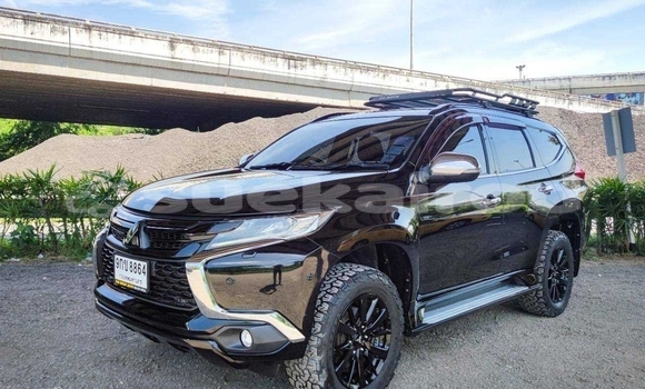 ซื้อ รถมือสอง Mitsubishi Pajero Sport สีดำ รถยนต์ ใน %{เมือง} ใน กรุงเทพมหานคร ซื้อ รถมือสอง Mitsubishi Pajero Sport สีดำ รถยนต์ ใน %{เมือง} ใน กรุงเทพมหานคร