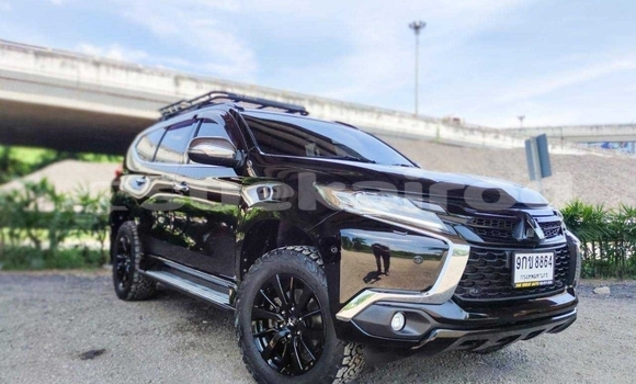 ซื้อ รถมือสอง Mitsubishi Pajero Sport สีดำ รถยนต์ ใน %{เมือง} ใน กรุงเทพมหานคร ซื้อ รถมือสอง Mitsubishi Pajero Sport สีดำ รถยนต์ ใน %{เมือง} ใน กรุงเทพมหานคร