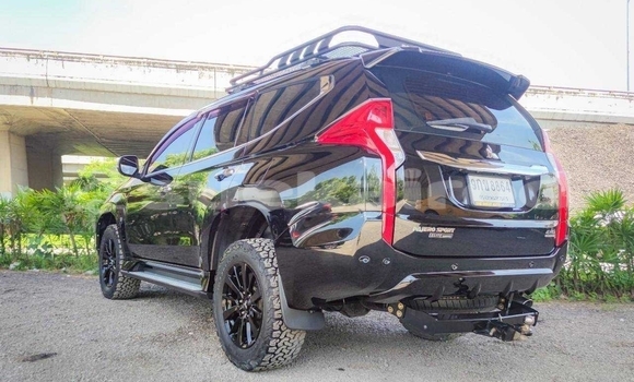 ซื้อ รถมือสอง Mitsubishi Pajero Sport สีดำ รถยนต์ ใน %{เมือง} ใน กรุงเทพมหานคร ซื้อ รถมือสอง Mitsubishi Pajero Sport สีดำ รถยนต์ ใน %{เมือง} ใน กรุงเทพมหานคร