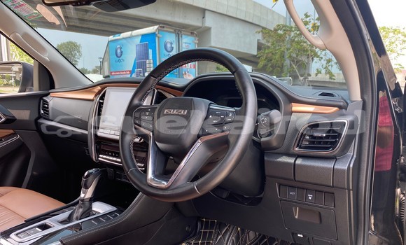 ซื้อ รถมือสอง Isuzu MU-X สีดำ รถยนต์ ใน %{เมือง} ใน กรุงเทพมหานคร ซื้อ รถมือสอง Isuzu MU-X สีดำ รถยนต์ ใน %{เมือง} ใน กรุงเทพมหานคร