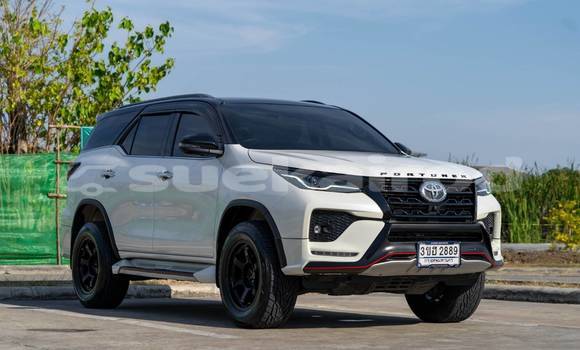 Buy Used Toyota Fortuner White Car in Bangkok in Bangkok Buy Used Toyota Fortuner White Car in Bangkok in Bangkok