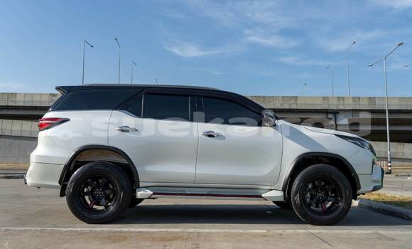 Buy Used Toyota Fortuner White Car in Bangkok in Bangkok Buy Used Toyota Fortuner White Car in Bangkok in Bangkok