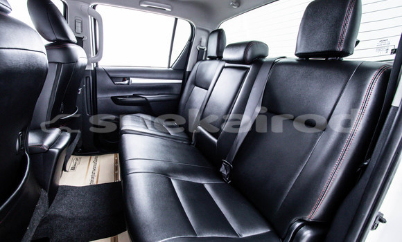 Buy Used Toyota Hiluxe Revo White Car in Bangkok in Bangkok Buy Used Toyota Hiluxe Revo White Car in Bangkok in Bangkok