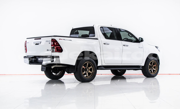 Buy Used Toyota Hiluxe Revo White Car in Bangkok in Bangkok Buy Used Toyota Hiluxe Revo White Car in Bangkok in Bangkok