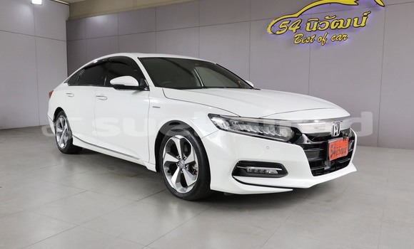 Buy Used Honda Accord White Car in Bangkok in Bangkok