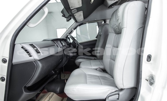 ซื้อ รถมือสอง Toyota Commuter ขาว รถยนต์ ใน %{เมือง} ใน กรุงเทพมหานคร ซื้อ รถมือสอง Toyota Commuter ขาว รถยนต์ ใน %{เมือง} ใน กรุงเทพมหานคร