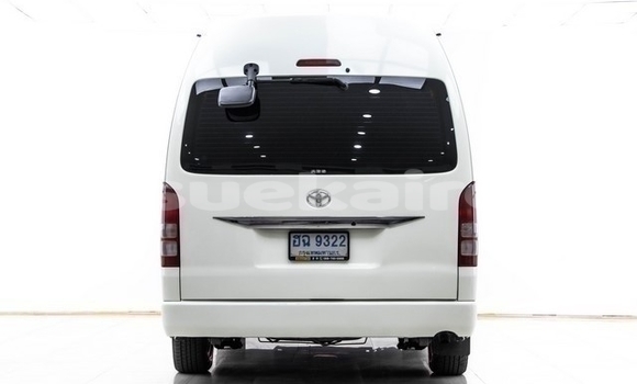 ซื้อ รถมือสอง Toyota Commuter ขาว รถยนต์ ใน %{เมือง} ใน กรุงเทพมหานคร ซื้อ รถมือสอง Toyota Commuter ขาว รถยนต์ ใน %{เมือง} ใน กรุงเทพมหานคร