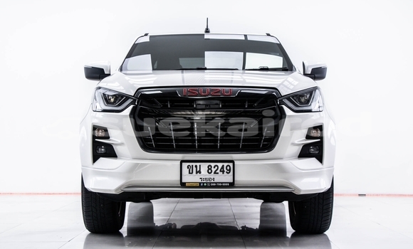 ซื้อ รถมือสอง Isuzu D–MAX ขาว รถยนต์ ใน %{เมือง} ใน กรุงเทพมหานคร