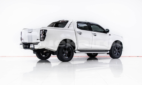 Buy Used Isuzu D–MAX White Car in Bangkok in Bangkok Buy Used Isuzu D–MAX White Car in Bangkok in Bangkok