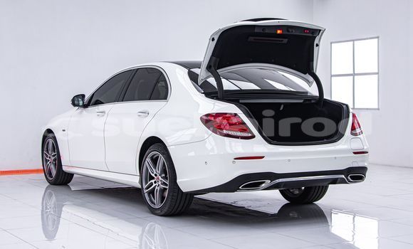 Buy Used Mercedes-Benz E-Classe White Car in Bangkok in Bangkok Buy Used Mercedes-Benz E-Classe White Car in Bangkok in Bangkok