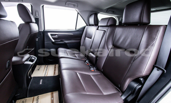 ซื้อ รถมือสอง Toyota Fortuner ขาว รถยนต์ ใน %{เมือง} ใน กรุงเทพมหานคร ซื้อ รถมือสอง Toyota Fortuner ขาว รถยนต์ ใน %{เมือง} ใน กรุงเทพมหานคร