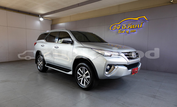 ซื้อ รถมือสอง Toyota Fortuner เงิน รถยนต์ ใน %{เมือง} ใน กรุงเทพมหานคร ซื้อ รถมือสอง Toyota Fortuner เงิน รถยนต์ ใน %{เมือง} ใน กรุงเทพมหานคร