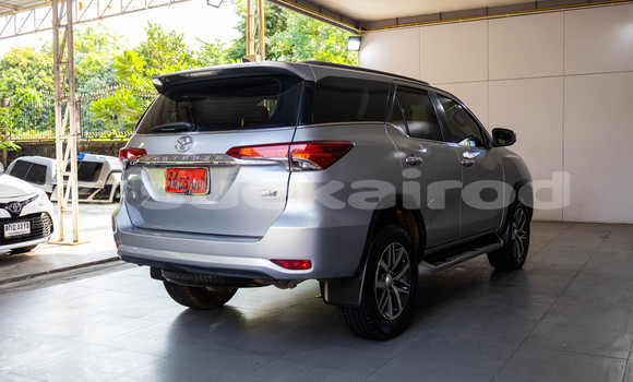 ซื้อ รถมือสอง Toyota Fortuner เงิน รถยนต์ ใน %{เมือง} ใน กรุงเทพมหานคร ซื้อ รถมือสอง Toyota Fortuner เงิน รถยนต์ ใน %{เมือง} ใน กรุงเทพมหานคร