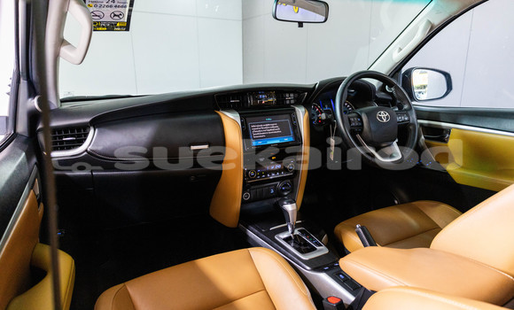 ซื้อ รถมือสอง Toyota Fortuner เงิน รถยนต์ ใน %{เมือง} ใน กรุงเทพมหานคร ซื้อ รถมือสอง Toyota Fortuner เงิน รถยนต์ ใน %{เมือง} ใน กรุงเทพมหานคร