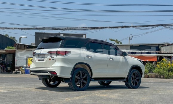 ซื้อ รถมือสอง Toyota Fortuner ขาว รถยนต์ ใน %{เมือง} ใน กรุงเทพมหานคร ซื้อ รถมือสอง Toyota Fortuner ขาว รถยนต์ ใน %{เมือง} ใน กรุงเทพมหานคร