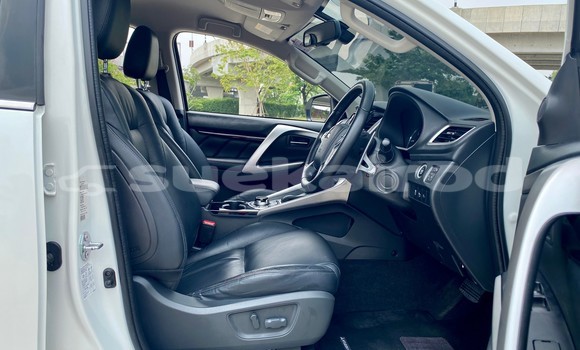 Buy Used Mitsubishi Pajero White Car in Bangkok in Bangkok Buy Used Mitsubishi Pajero White Car in Bangkok in Bangkok