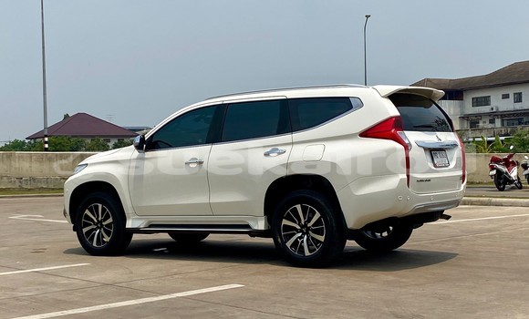 Buy Used Mitsubishi Pajero White Car in Bangkok in Bangkok Buy Used Mitsubishi Pajero White Car in Bangkok in Bangkok