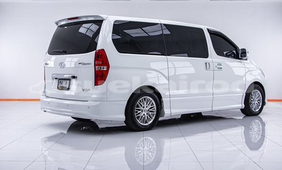 ซื้อ รถมือสอง Hyundai Grand Starex ขาว รถยนต์ ใน %{เมือง} ใน กรุงเทพมหานคร ซื้อ รถมือสอง Hyundai Grand Starex ขาว รถยนต์ ใน %{เมือง} ใน กรุงเทพมหานคร