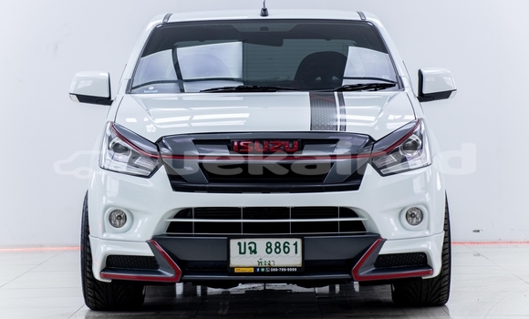 ซื้อ รถมือสอง Isuzu D-Max ขาว รถยนต์ ใน %{เมือง} ใน กรุงเทพมหานคร