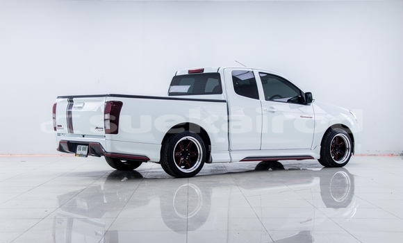 Buy Used Isuzu D-Max White Car in Bangkok in Bangkok Buy Used Isuzu D-Max White Car in Bangkok in Bangkok